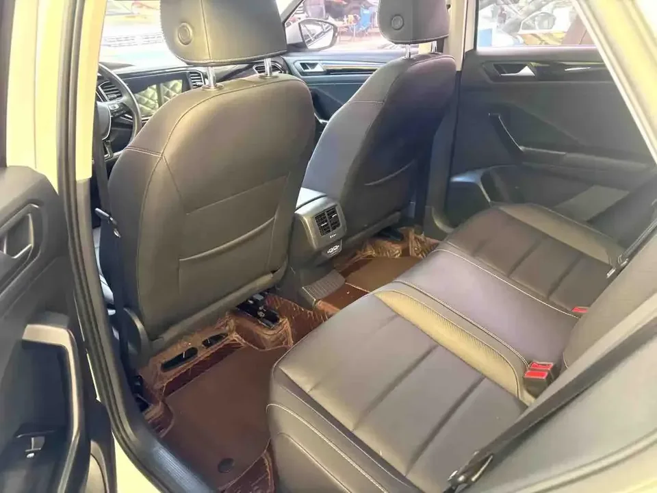 Volkswagen T-Roc TANG 2022 280TSI DSG 2WD Comfort PLUS 2023 — thumbnail 3