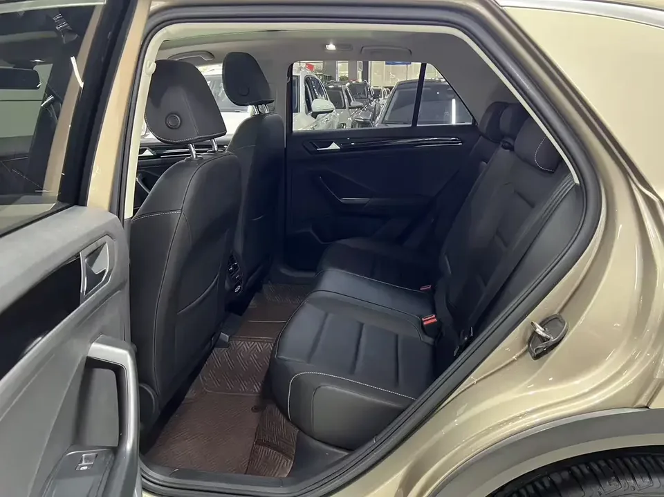 Volkswagen T-Roc TANG 2022 280TSI DSG 2WD Comfort PLUS 2022 — thumbnail 3