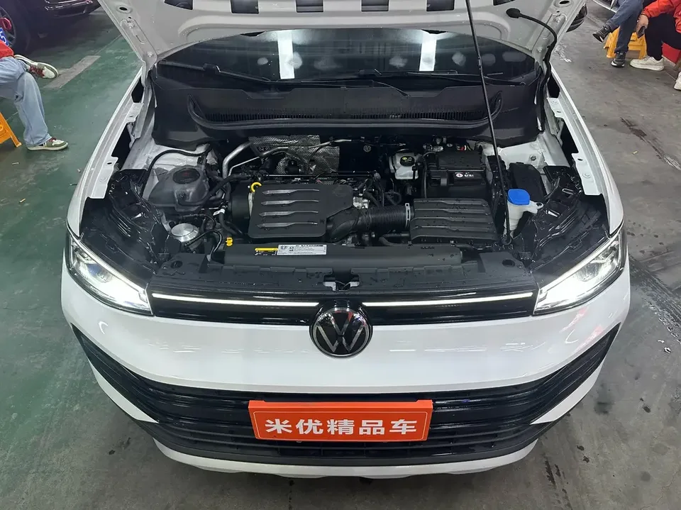 Volkswagen Tharu tuyue 2025 New 1.5L Sharp Edition 2025 — миниатюра 3