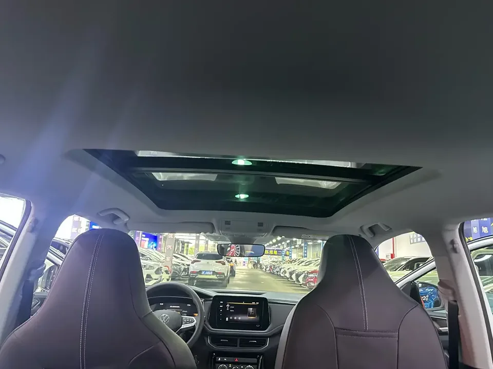 Volkswagen Tharu tuyue 2025 New 1.5L Sharp Edition 2025 — миниатюра 5