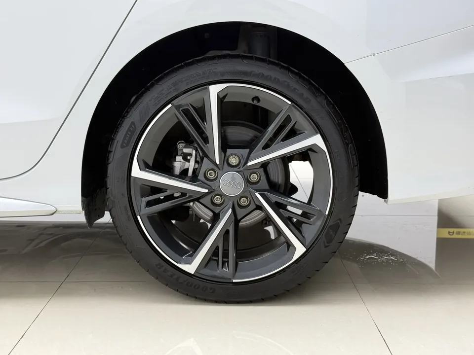 Audi A3 Audi A3 2021 A3L Limousine 35 TFSI Stylish Sports 2022 — thumbnail 3