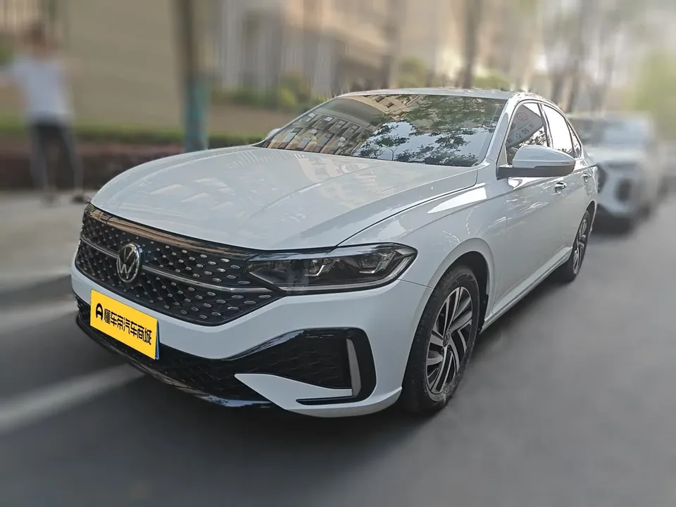 Volkswagen Lavida Lavida 2023 Modified 1.5L Automatic Starry Sky 5 Million Edition 2023 — photo 1, buy with delivery to Moscow