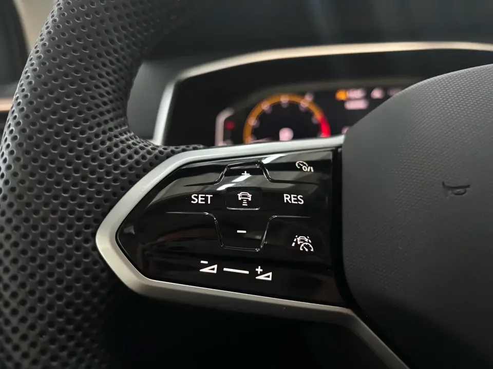 Volkswagen Tharu tuyue 2024 300TSI 2WD Full Moon Edition 2024 — миниатюра 3
