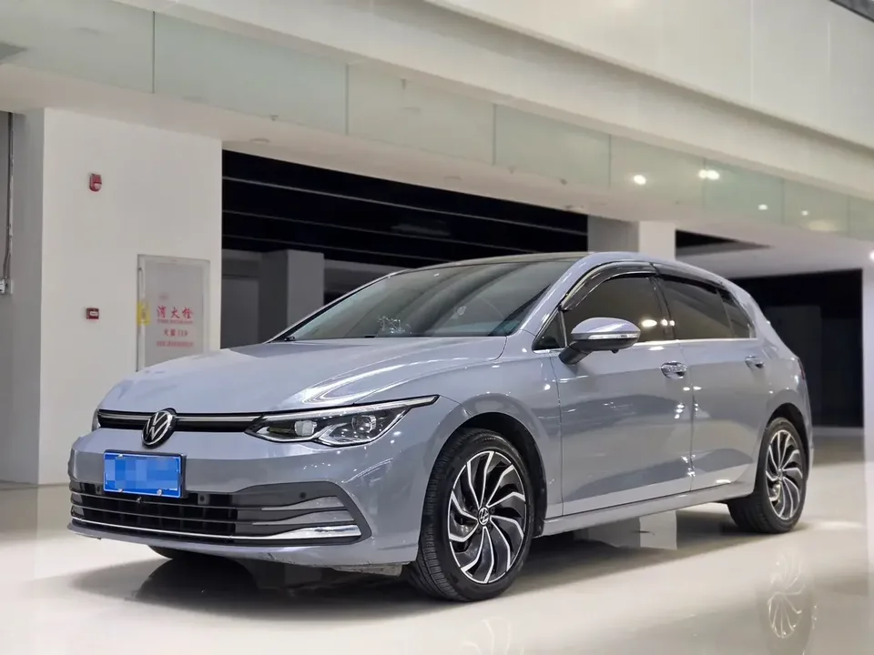 Volkswagen Golf golf 2021 280TSI DSG Pro First Edition 2022 — photo 1, buy with delivery to Moscow