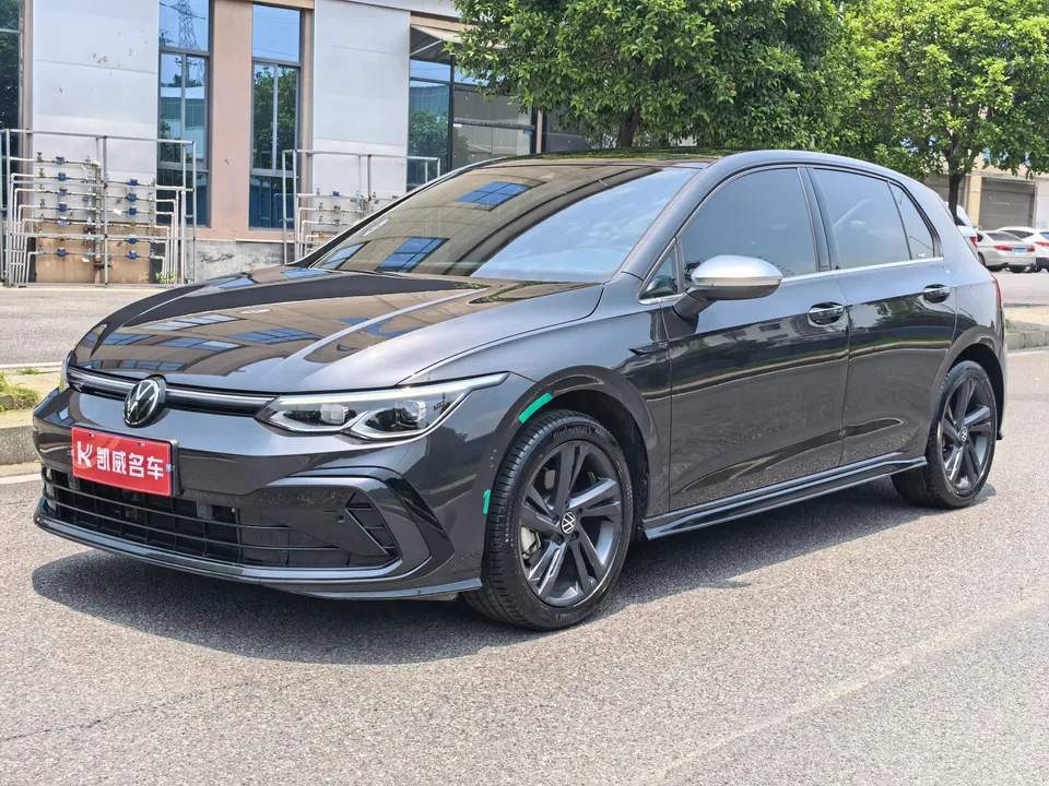 Volkswagen Golf golf 2023 280TSI DSG R-Line 2024 — photo 1, buy with delivery to Moscow