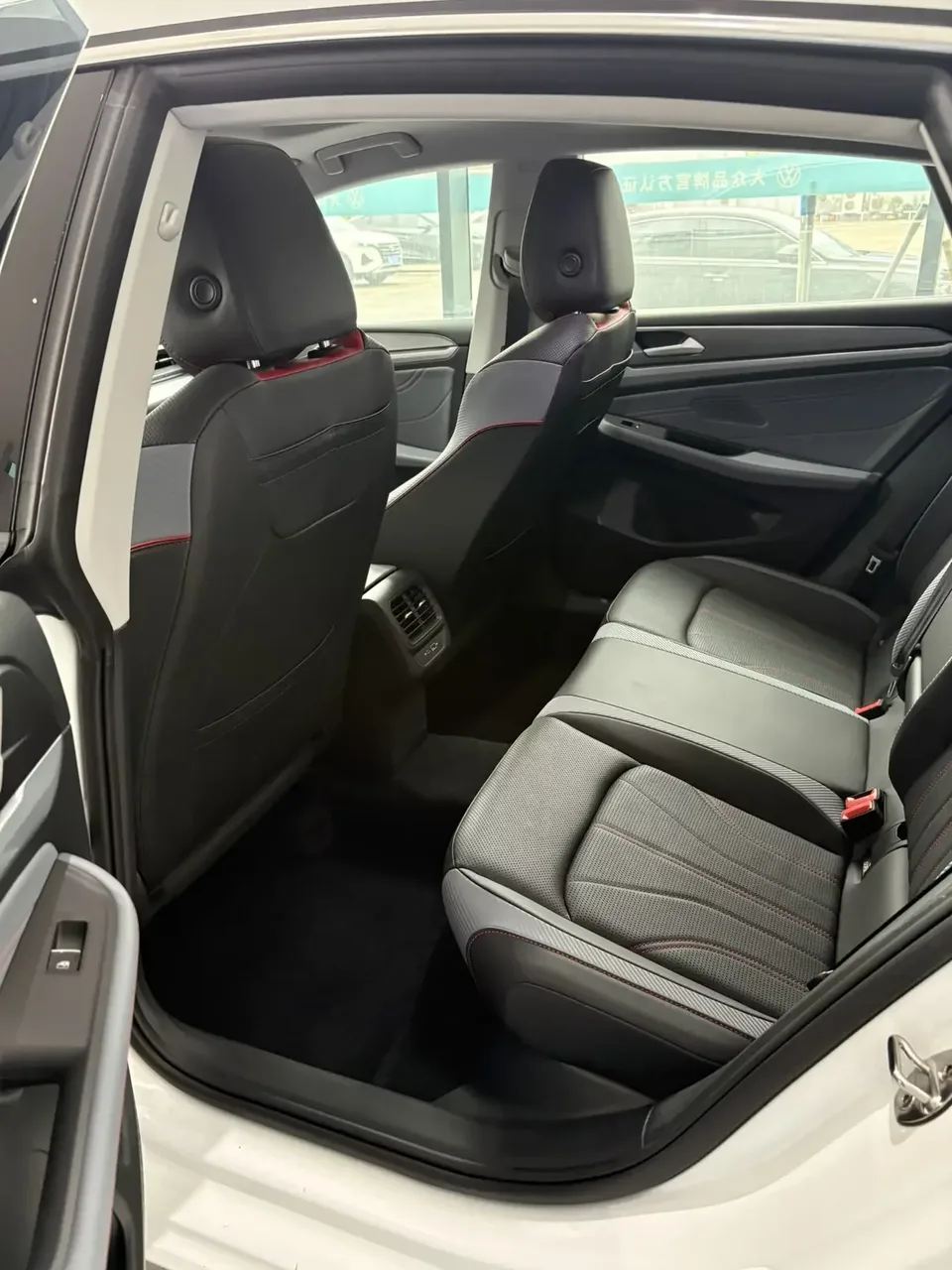 Volkswagen Lamando Lingdu 2025 Lingdu L 280TSI DSG Cool Edition 2024 — thumbnail 3