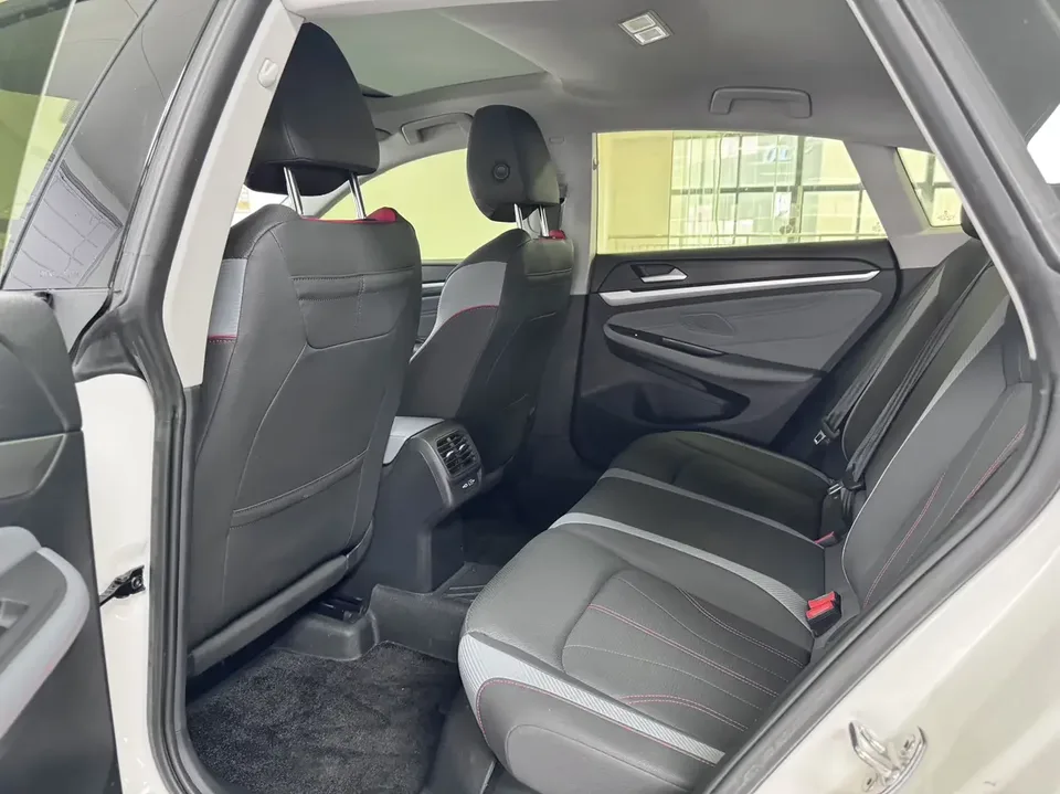 Volkswagen Lamando Lingdu 2022 Lingdu L 280TSI DSG Cool Edition 2023 — thumbnail 3