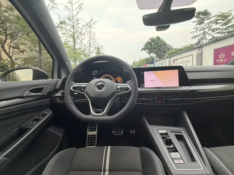 Volkswagen Golf golf 2023 280TSI DSG R-Line Lite 2023 — thumbnail 4