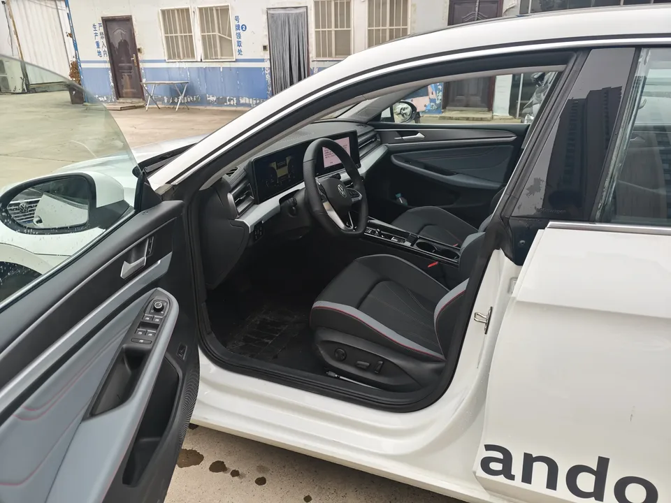 Volkswagen Lamando Lingdu 2025 Lingdu L 280TSI DSG Cool Edition 2024 — thumbnail 4