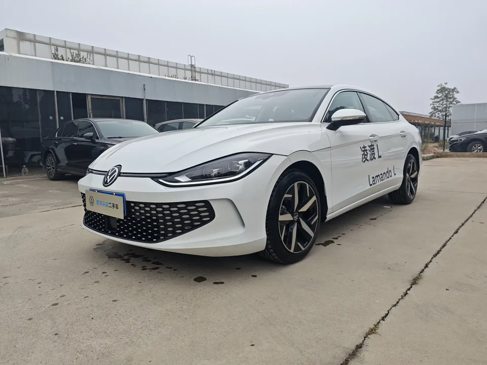 Volkswagen Lamando Lingdu 2025 Lingdu L 280TSI DSG Cool Edition 2024 — photo 1, buy with delivery to Moscow