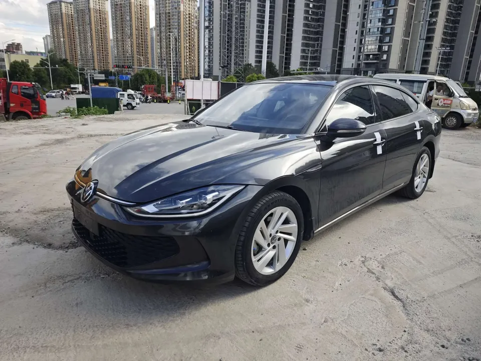 Volkswagen Lamando Lingdu 2022 Lingdu L 280TSI DSG Hot Edition 2022 — фото 1, купить с доставкой в Москву