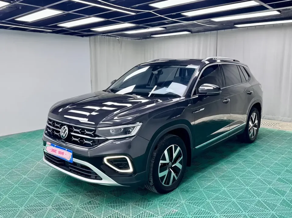 Volkswagen Tayron Tanyue 2023 280TSI 2WD Luxury Plus Advanced Edition 2022 — photo 1, buy with delivery to Moscow