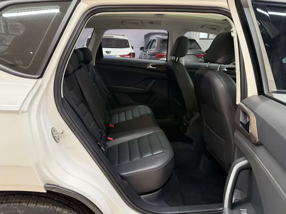 Volkswagen Tharu tuyue 2022 280TSI 2WD Comfort Edition 2022 — thumbnail 5