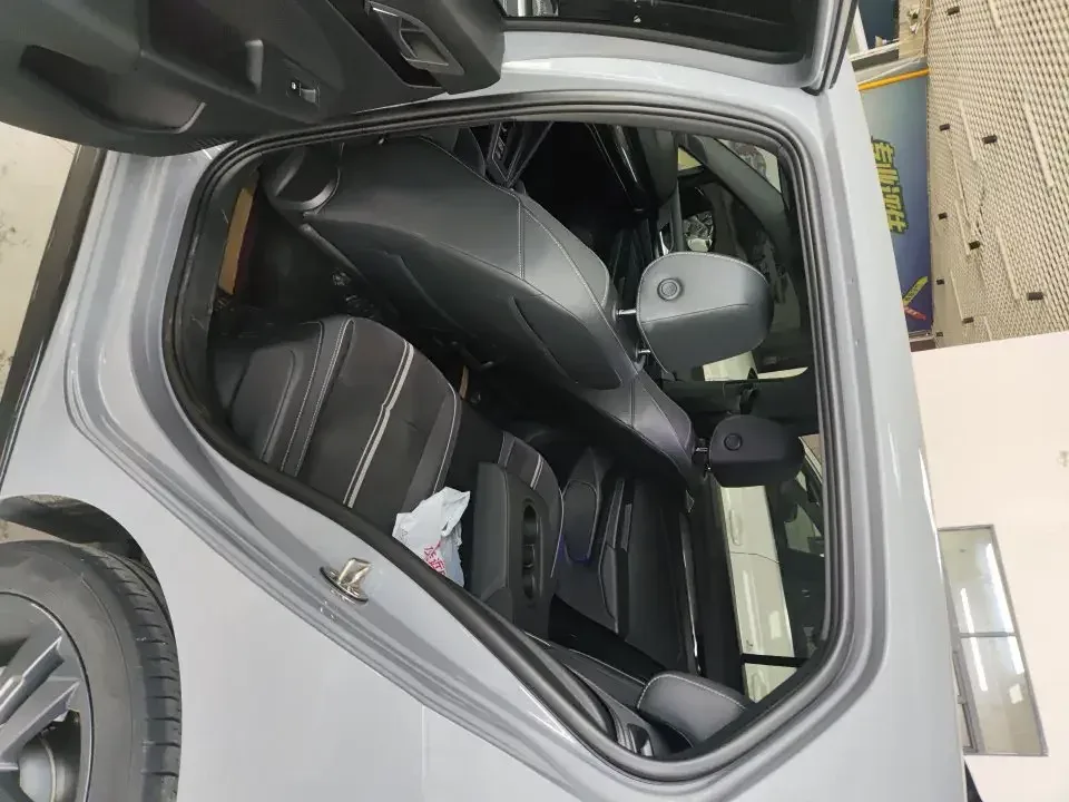 Volkswagen Golf golf 2023 280TSI DSG R-Line Lite 2023 — thumbnail 2