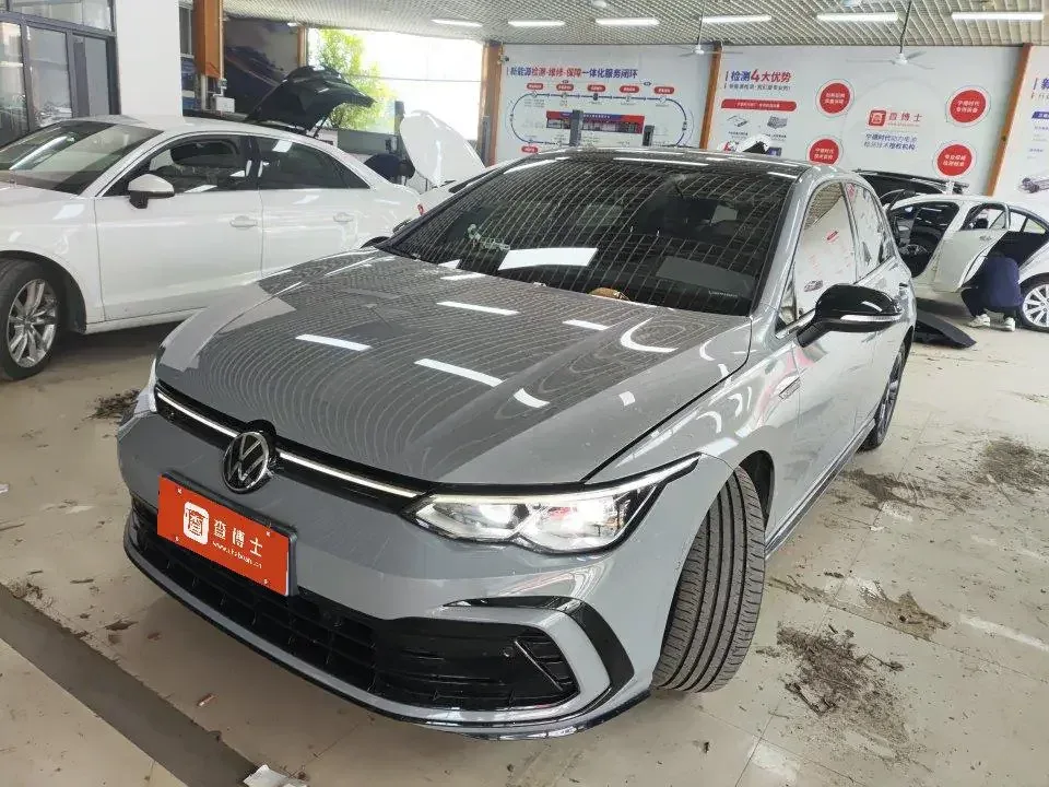 Volkswagen Golf golf 2023 280TSI DSG R-Line Lite 2023 — photo 1, buy with delivery to Moscow