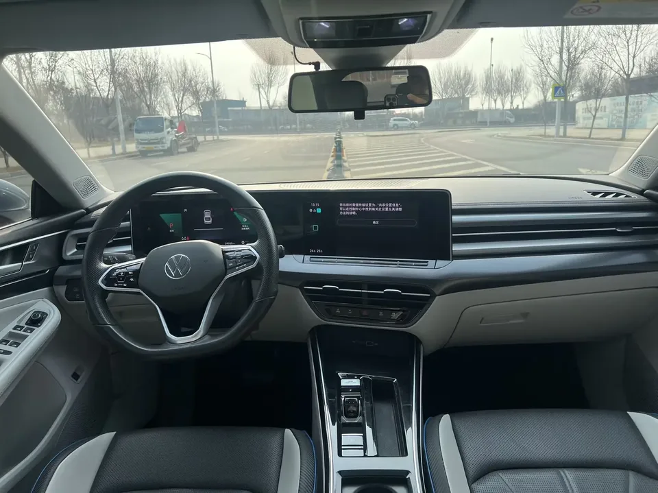 Volkswagen Lamando Lingdu 2022 Lingdu L 280TSI DSG Cool Edition 2022 — thumbnail 4