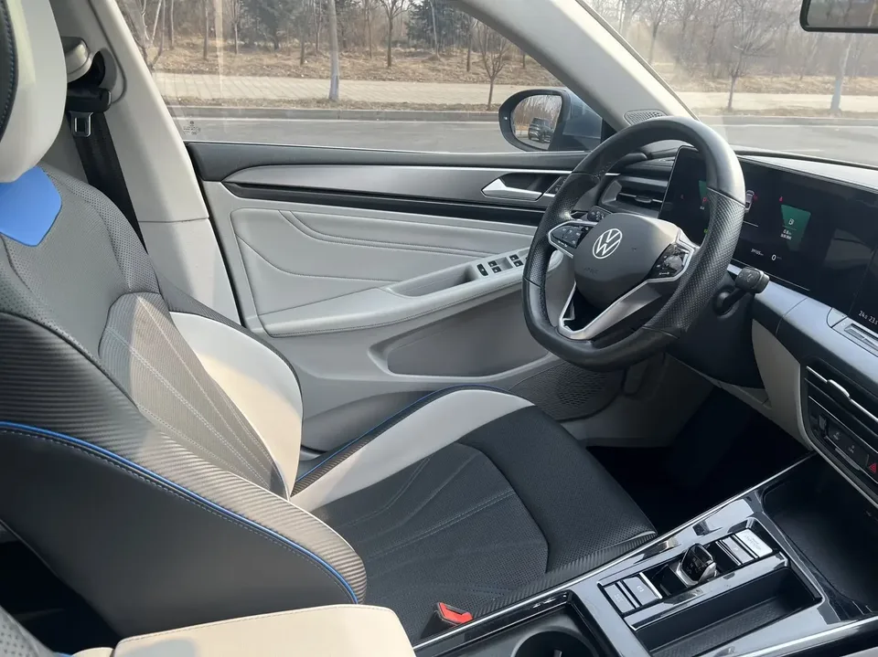 Volkswagen Lamando Lingdu 2022 Lingdu L 280TSI DSG Cool Edition 2022 — thumbnail 5