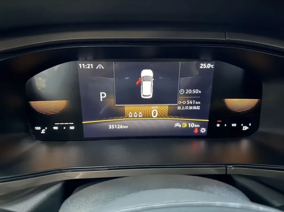 Volkswagen Tharu tuyue 2022 280TSI 2WD Deluxe Edition 2023 — thumbnail 5