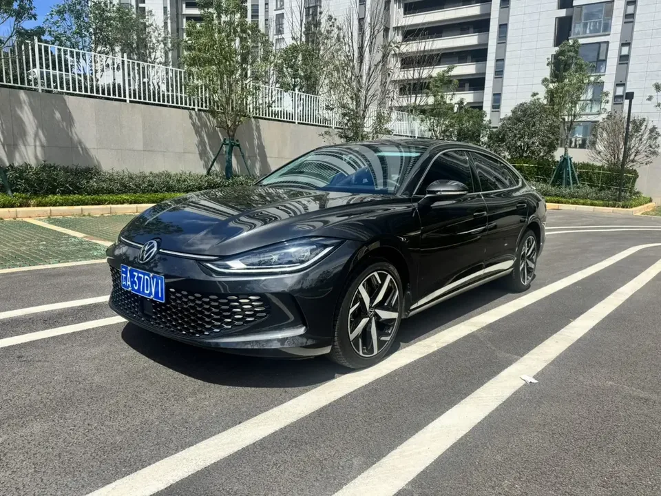 Volkswagen Lamando Lingdu 2024 Lingdu L 280TSI DSG Cool Edition 2024 — photo 1, buy with delivery to Moscow