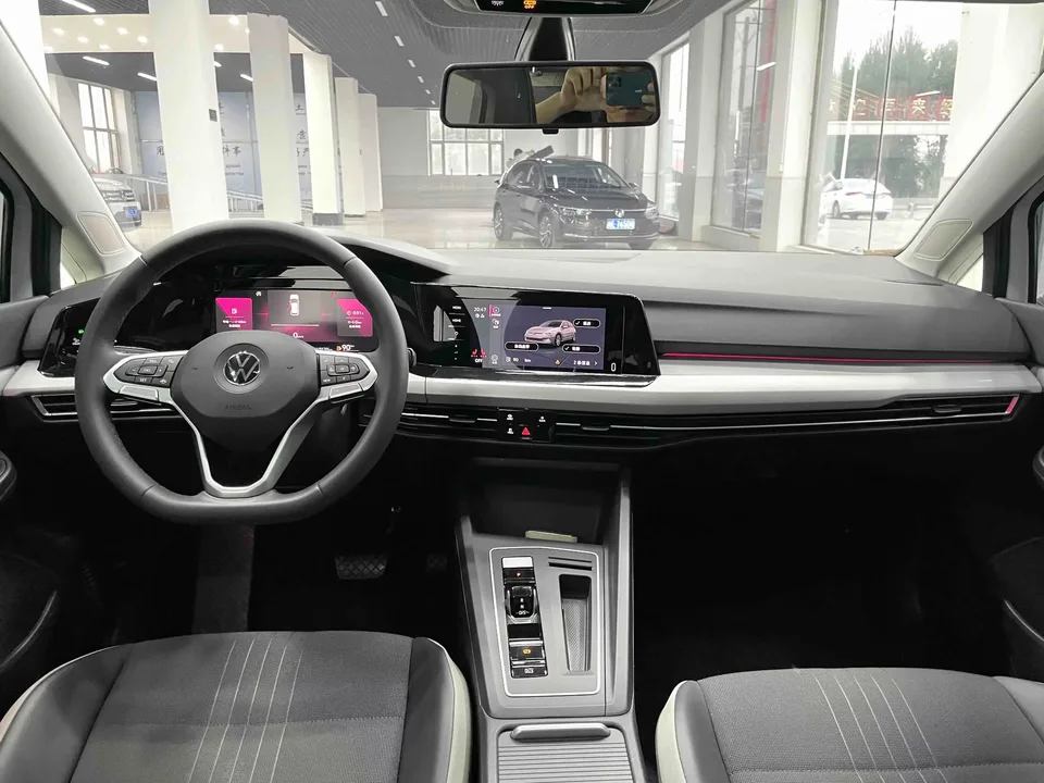 Volkswagen Golf golf 2021 280TSI DSG 30th Anniversary Edition 2022 — thumbnail 4