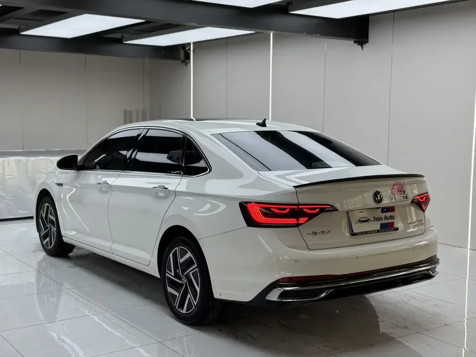 Volkswagen Sagitar Sagitar 2023 280TSI DSG Transcendence Lite 2022 — thumbnail 4