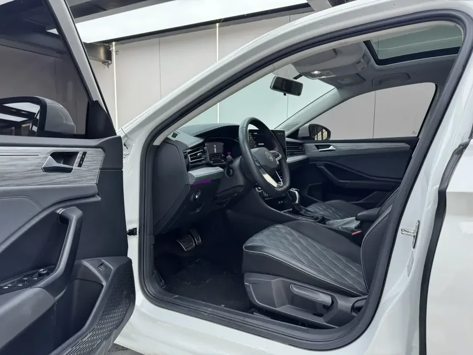 Volkswagen Sagitar Sagitar 2023 280TSI DSG Transcendence Lite 2022 — thumbnail 5