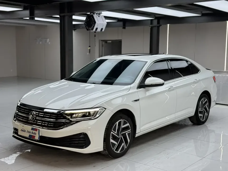 Volkswagen Sagitar Sagitar 2023 280TSI DSG Transcendence Lite 2022 — photo 1, buy with delivery to Moscow