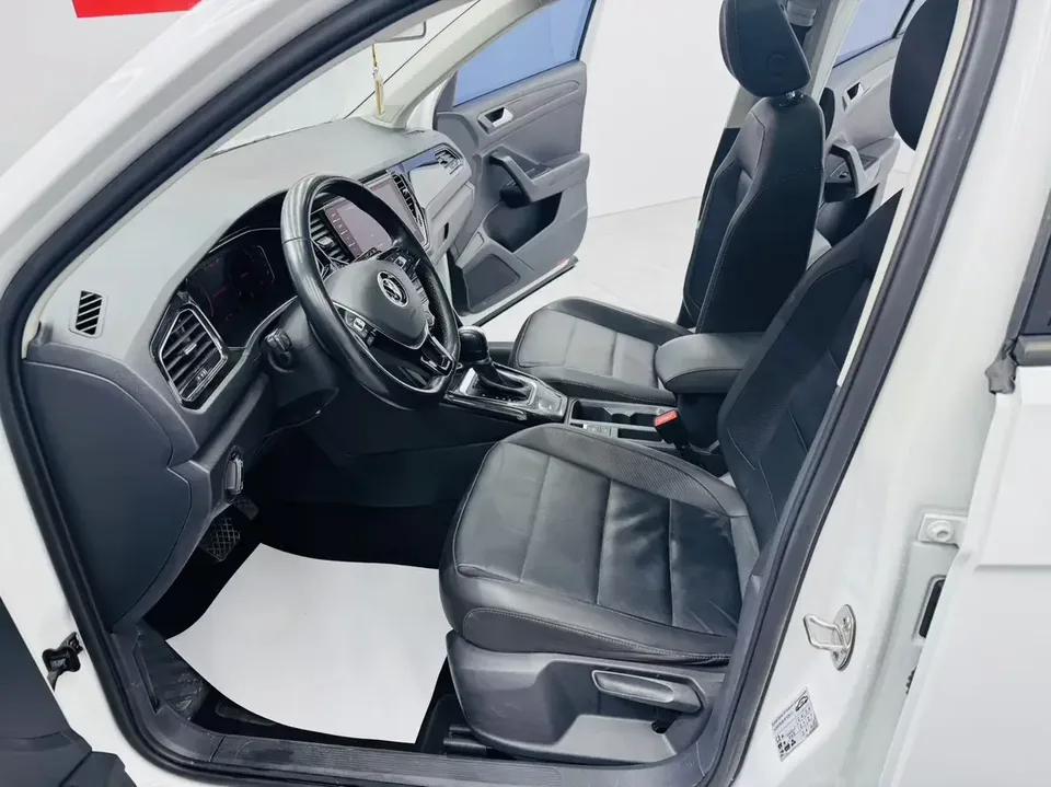 Volkswagen T-Roc TANG 2022 280TSI DSG 2WD Comfort PLUS 2022 — thumbnail 4