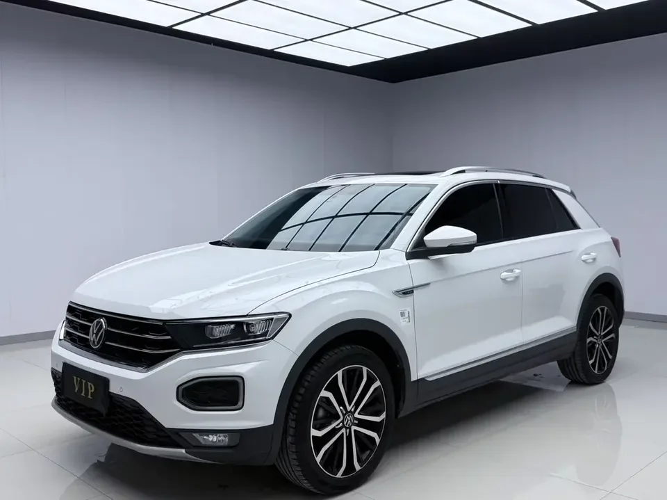 Volkswagen T-Roc TANG 2023 280TSI DSG Time Edition 2023 — photo 1, buy with delivery to Moscow