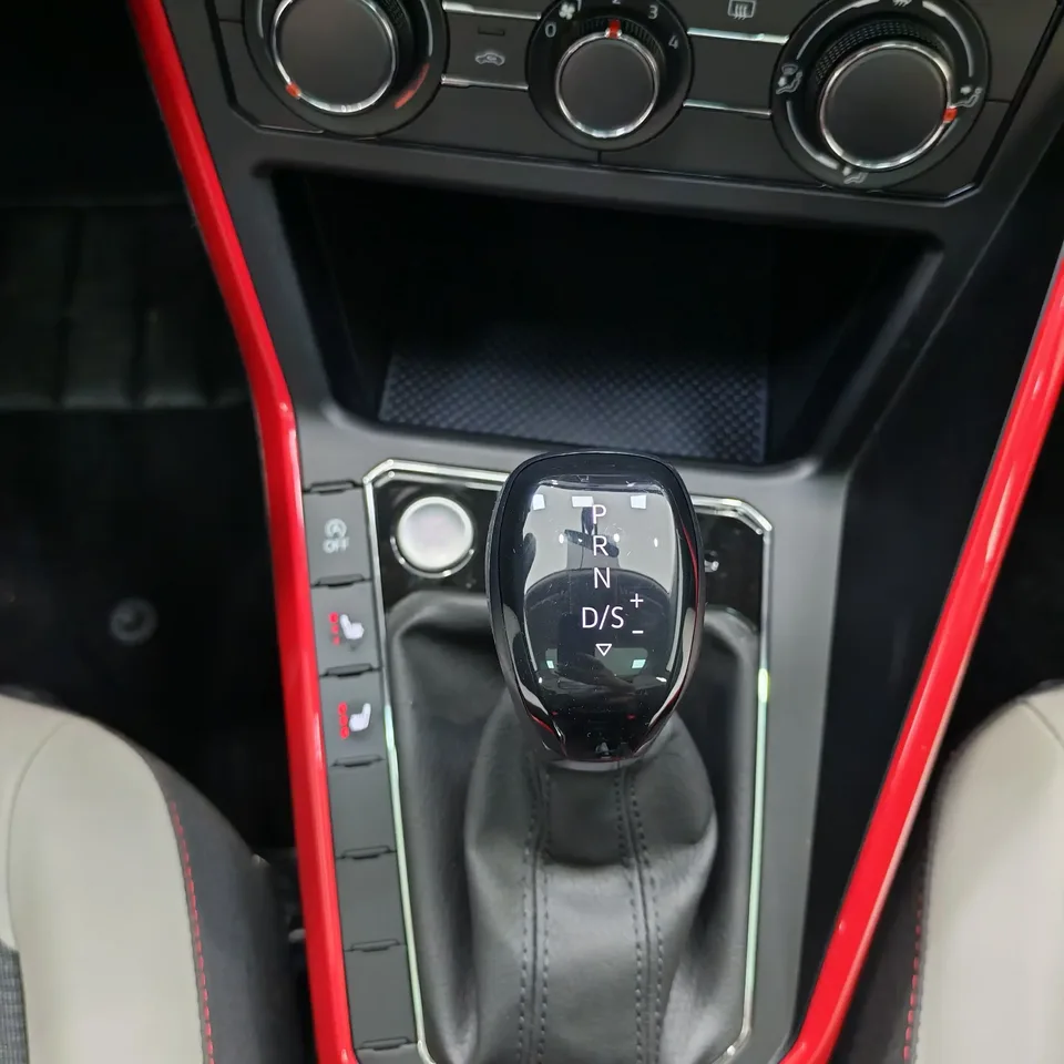 Volkswagen Polo Polo 2023 Plus 1.5L Automatic Colorful Technology Edition 2023 — thumbnail 4