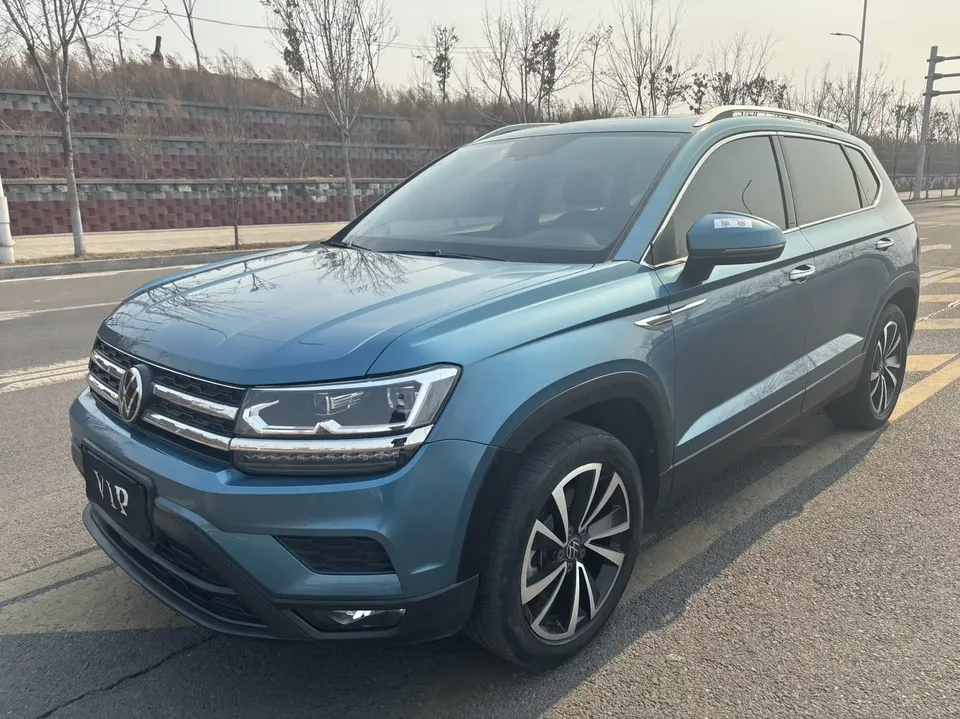 Volkswagen Tharu tuyue 2022 280TSI 2WD Deluxe Edition 2022 — photo 1, buy with delivery to Moscow
