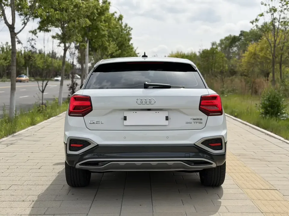 Audi Q2L Audi Q2L 2022 35 TFSI Stylish Dynamic 2022 — thumbnail 2
