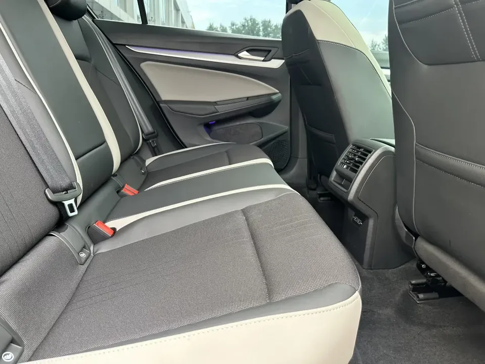 Volkswagen Golf golf 2023 280TSI DSG Pro 2023 — thumbnail 3