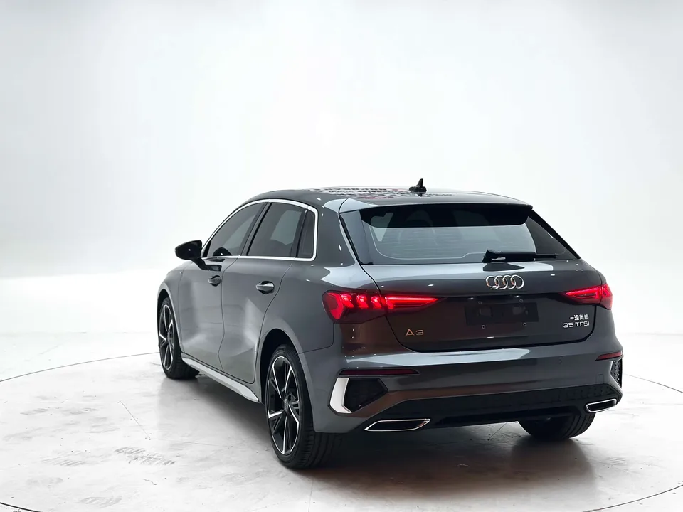 Audi A3 Audi A3 2021 Sportback 35 TFSI Stylish and sporty 2022 — thumbnail 2