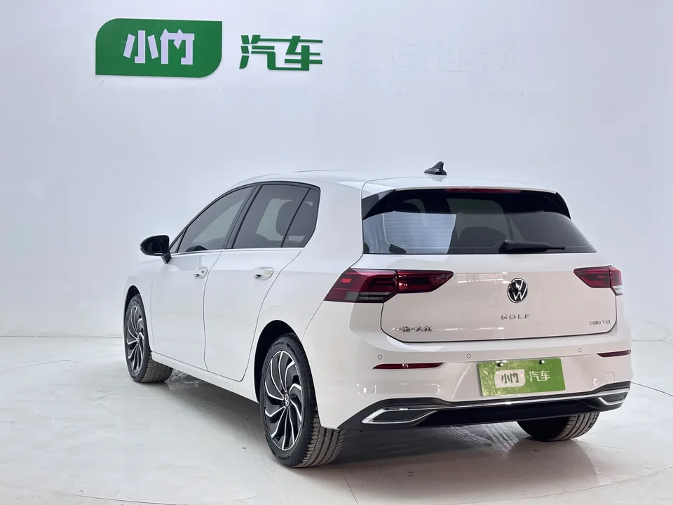 Volkswagen Golf golf 2023 280TSI DSG Pro 2022 — thumbnail 2