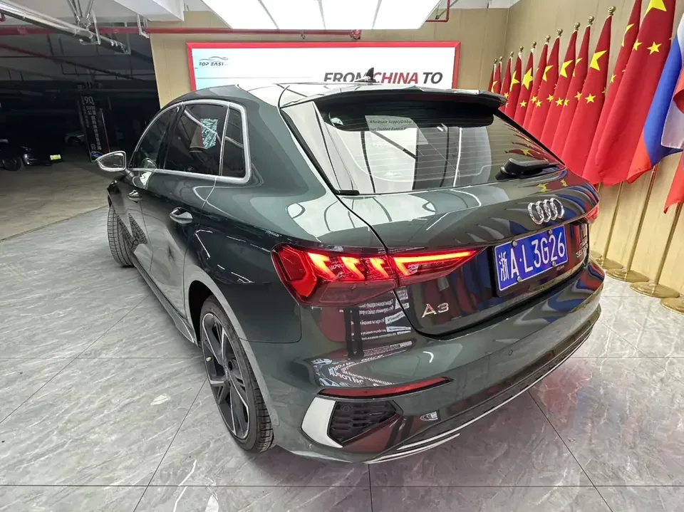 Audi A3 Audi A3 2022 Sportback 35 TFSI Stylish and sporty 2022 — миниатюра 2