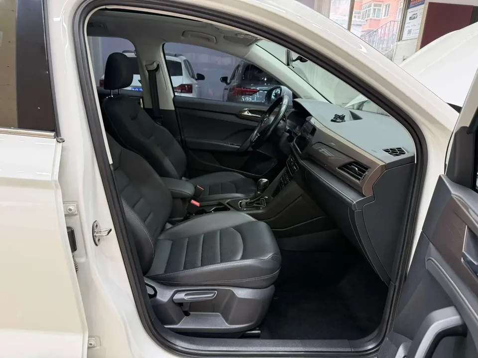 Volkswagen Tharu tuyue 2021 280TSI 2WD Luxury Edition PLUS 2022 — thumbnail 5