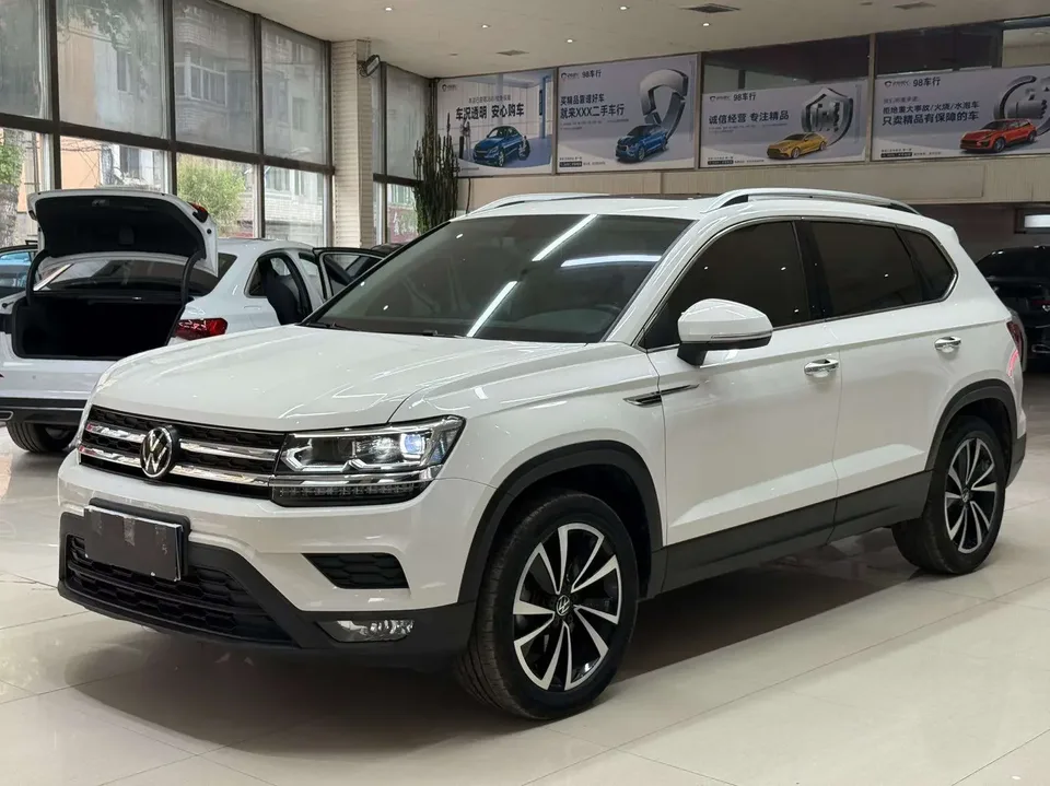 Volkswagen Tharu tuyue 2021 280TSI 2WD Luxury Edition PLUS 2022 — photo 1, buy with delivery to Moscow