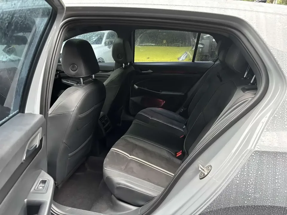 Volkswagen Golf golf 2022 280TSI DSG R-Line 2022 — thumbnail 3