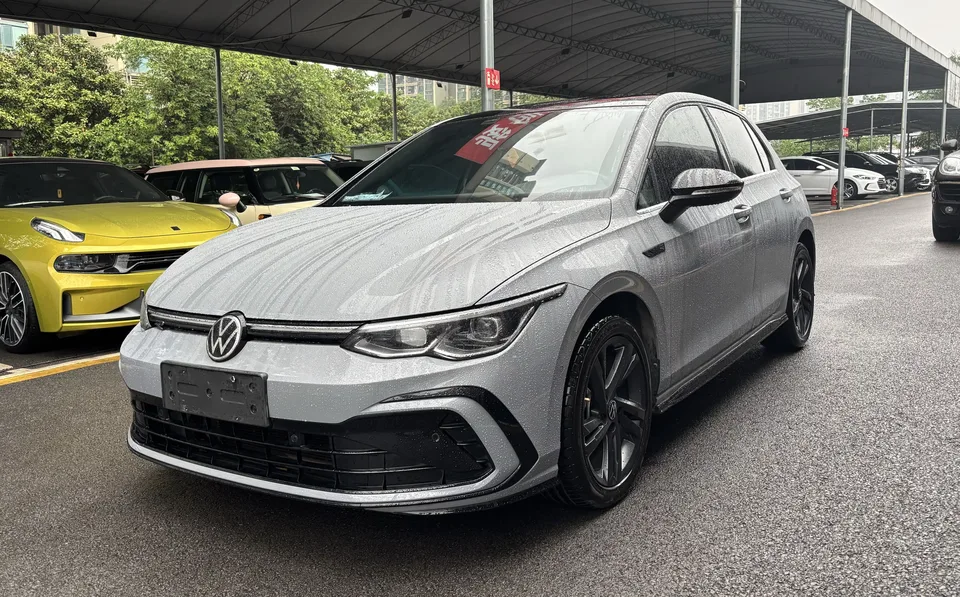 Volkswagen Golf golf 2022 280TSI DSG R-Line 2022 — photo 1, buy with delivery to Moscow
