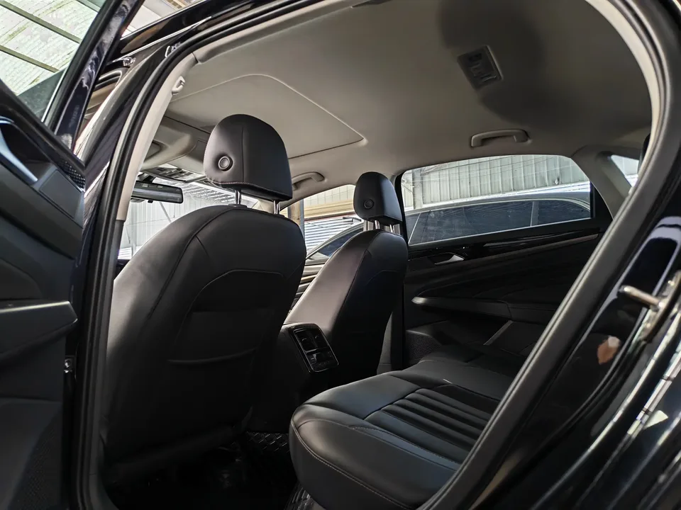 Volkswagen Passat PHEV Passat PHEV 2020 430PHEV Hybrid Elite Edition National V 2022 — thumbnail 3