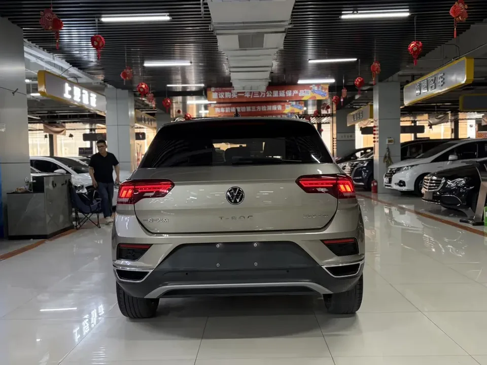 Volkswagen T-Roc TANG 2021 280TSI DSG 2WD Comfort Smart Edition 2022 — thumbnail 4