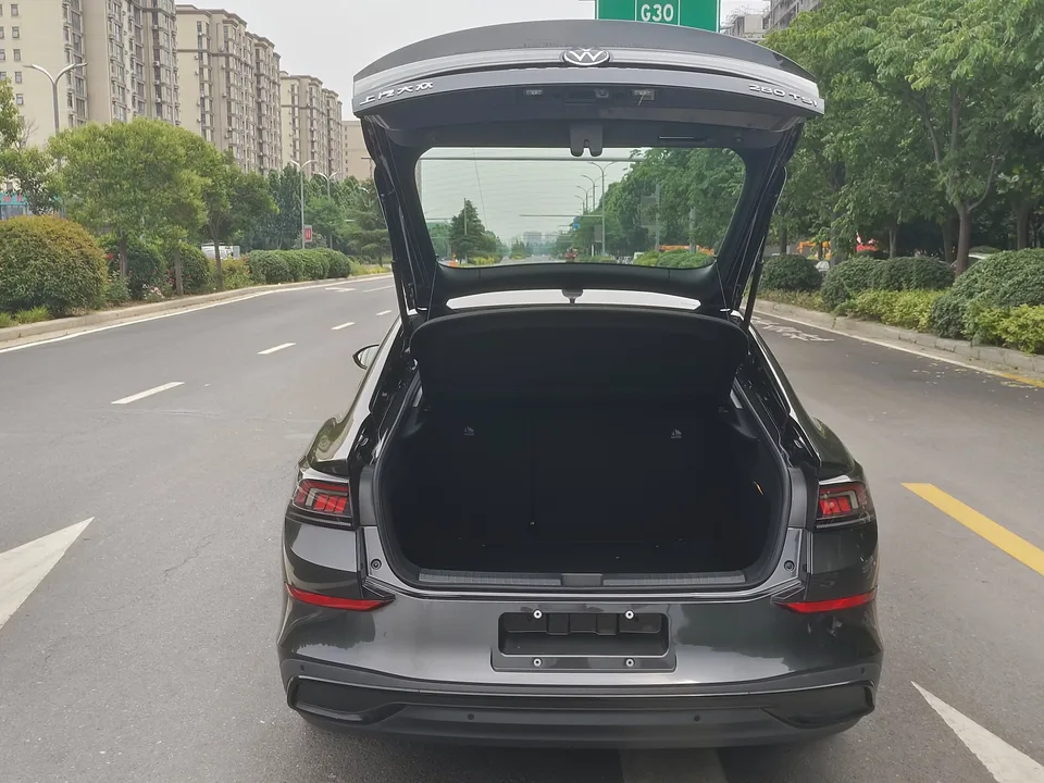 Volkswagen Lamando Lingdu 2023 Lingdu L 280TSI DSG Hot Edition 2026 — thumbnail 3