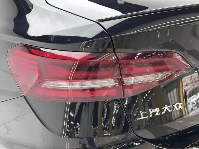 Volkswagen Lavida Lavida 2024 300TSI DSG Starry Sky Leading Edition 2024 — thumbnail 4