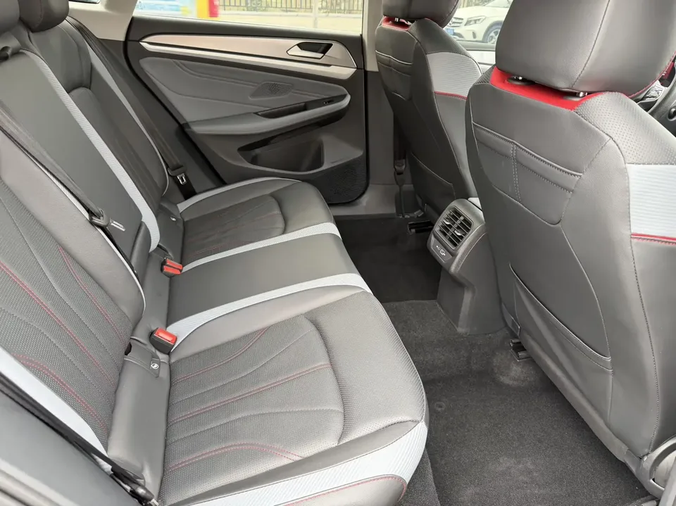 Volkswagen Lamando Lingdu 2023 Lingdu L 280TSI DSG Cool Edition 2022 — thumbnail 5