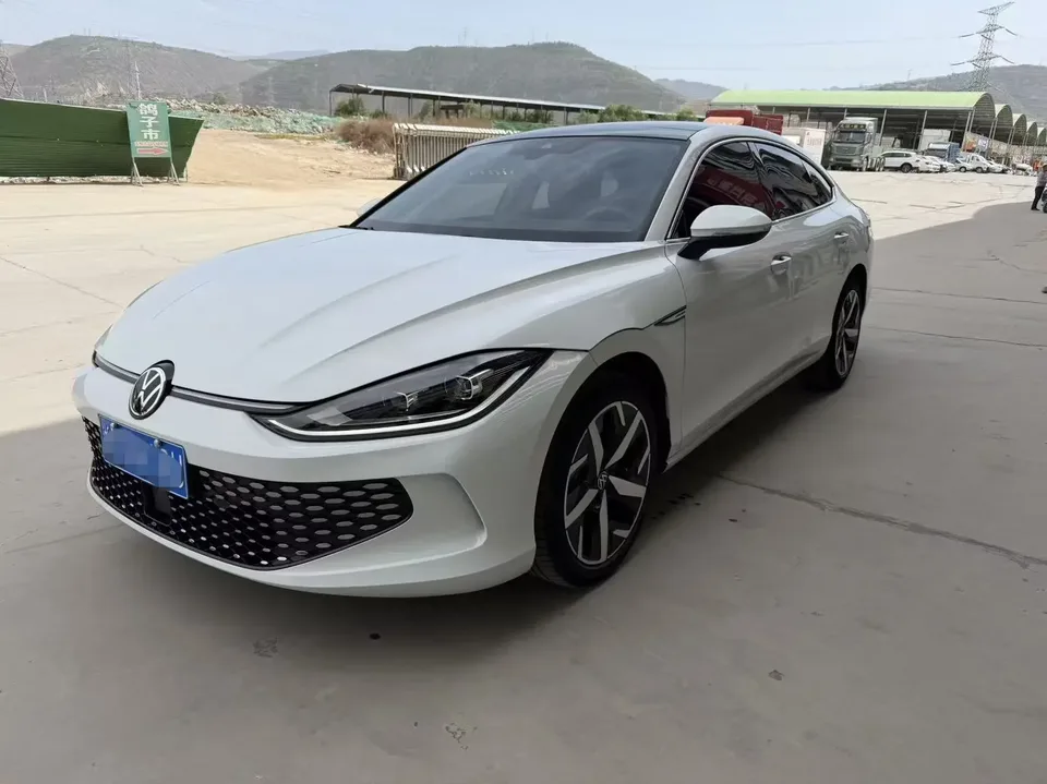 Volkswagen Lamando Lingdu 2024 Lingdu L 280TSI DSG Cool Edition 2024 — photo 1, buy with delivery to Moscow