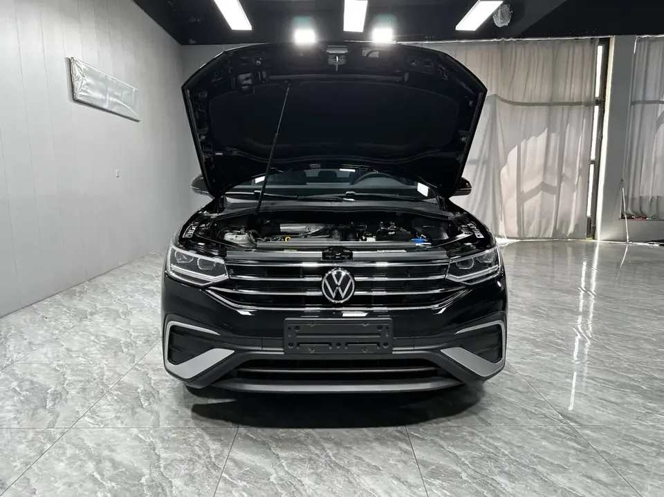 Volkswagen Tiguan L Tiguan L 2023 280TSI Limited Edition 2023 — thumbnail 3