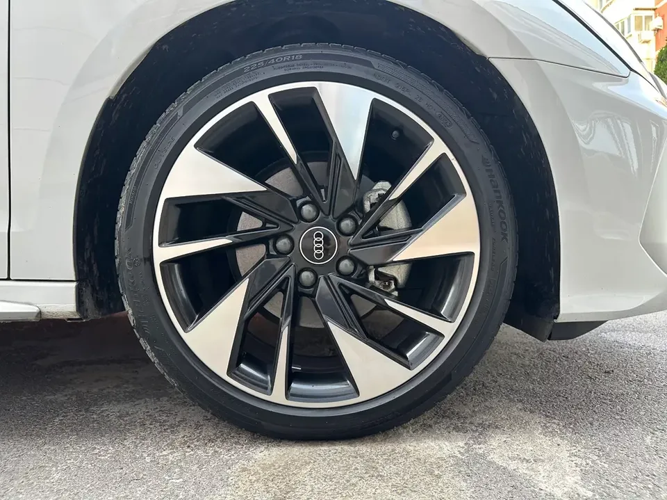 Audi A3 Audi A3 2023 A3L Limousine 35 TFSI facelift: stylish and sporty 2023 — thumbnail 3