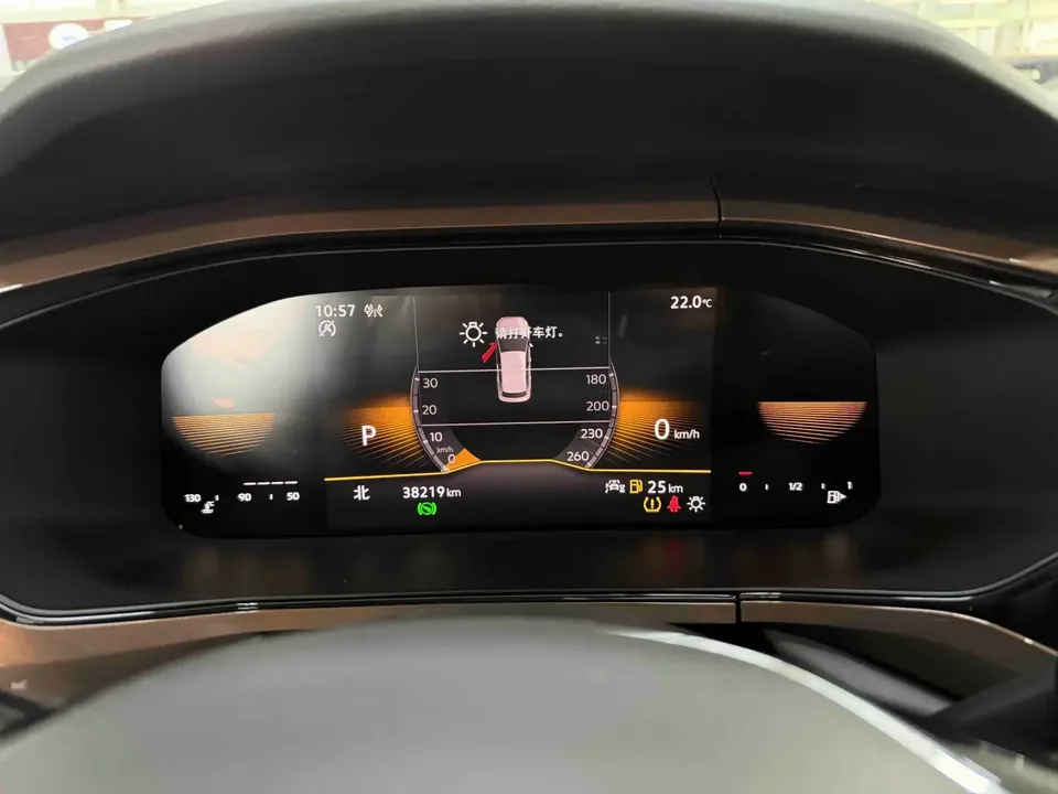Volkswagen Tharu tuyue 2022 280TSI 2WD Deluxe Edition 2022 — thumbnail 4