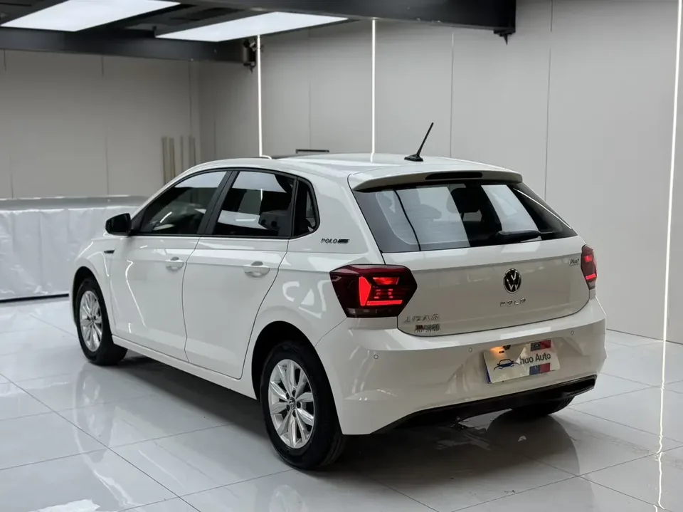 Volkswagen Polo Polo 2021 Plus 1.5L Automatic Colorful Technology Edition 2022 — thumbnail 4
